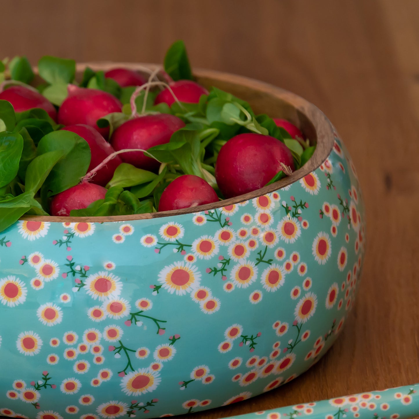 Dekorative Salatschüssel mit Besteck aus Mangoholz in Mint Garden